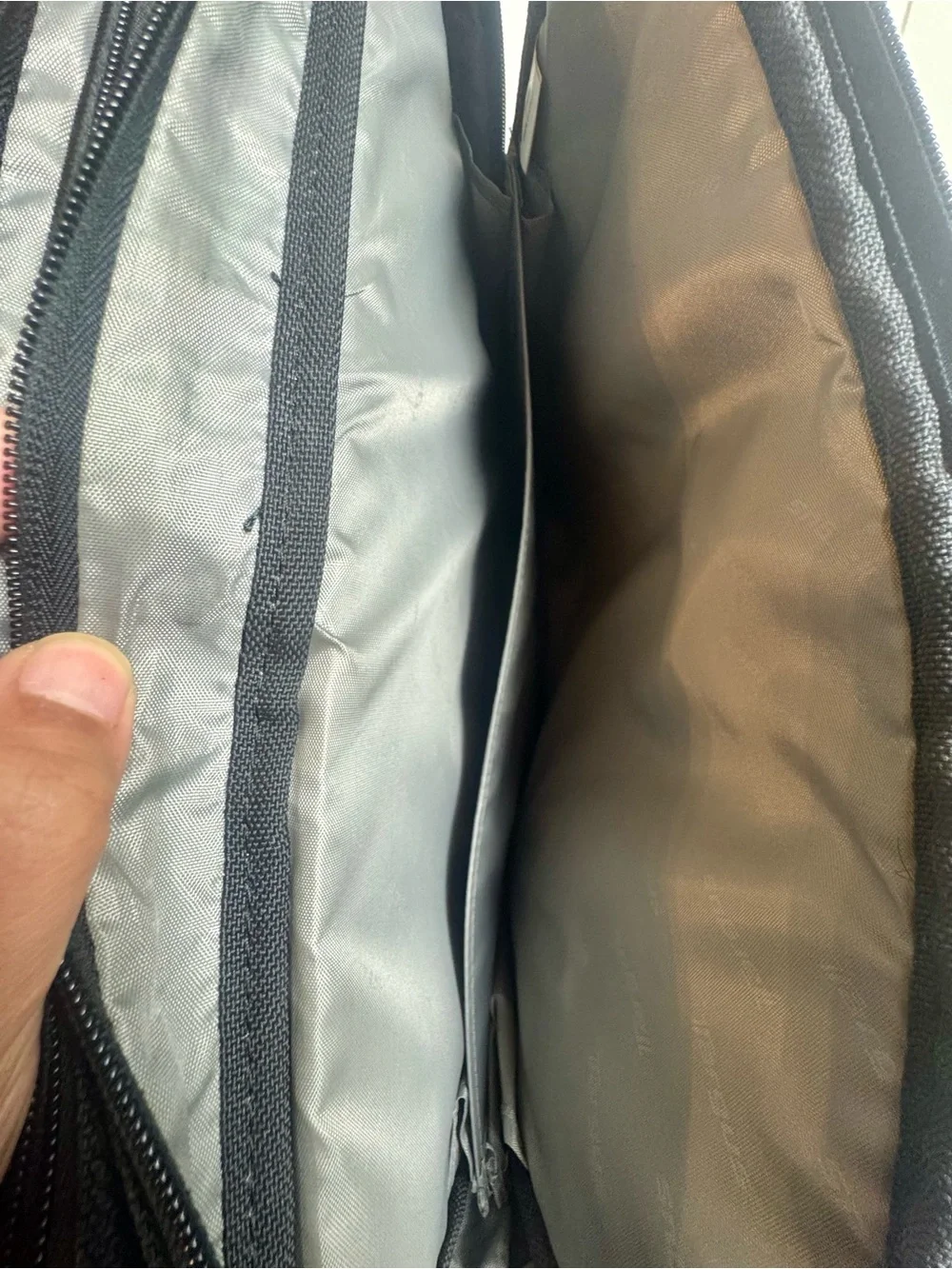 Targus Laptop Bag Briefcase Black Nylon Work Bag w Strap